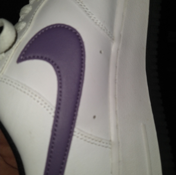 COPY - Mens Hoops AF1s - Picture 5 of 7